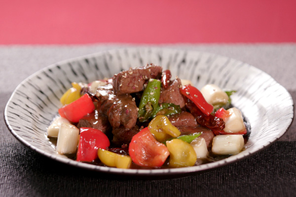 県産和牛の唐辛子炒め