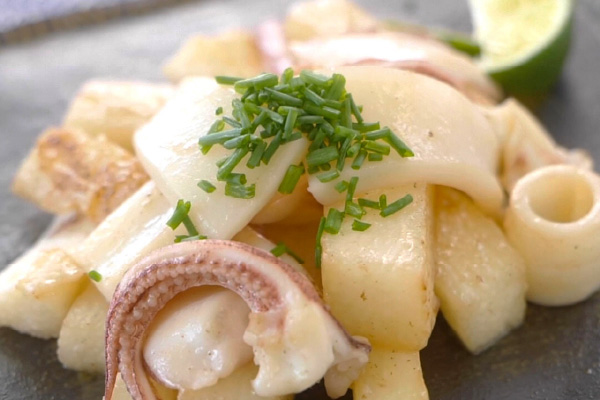 イカと長芋のバター醤油炒め