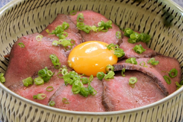 ローストビーフ丼